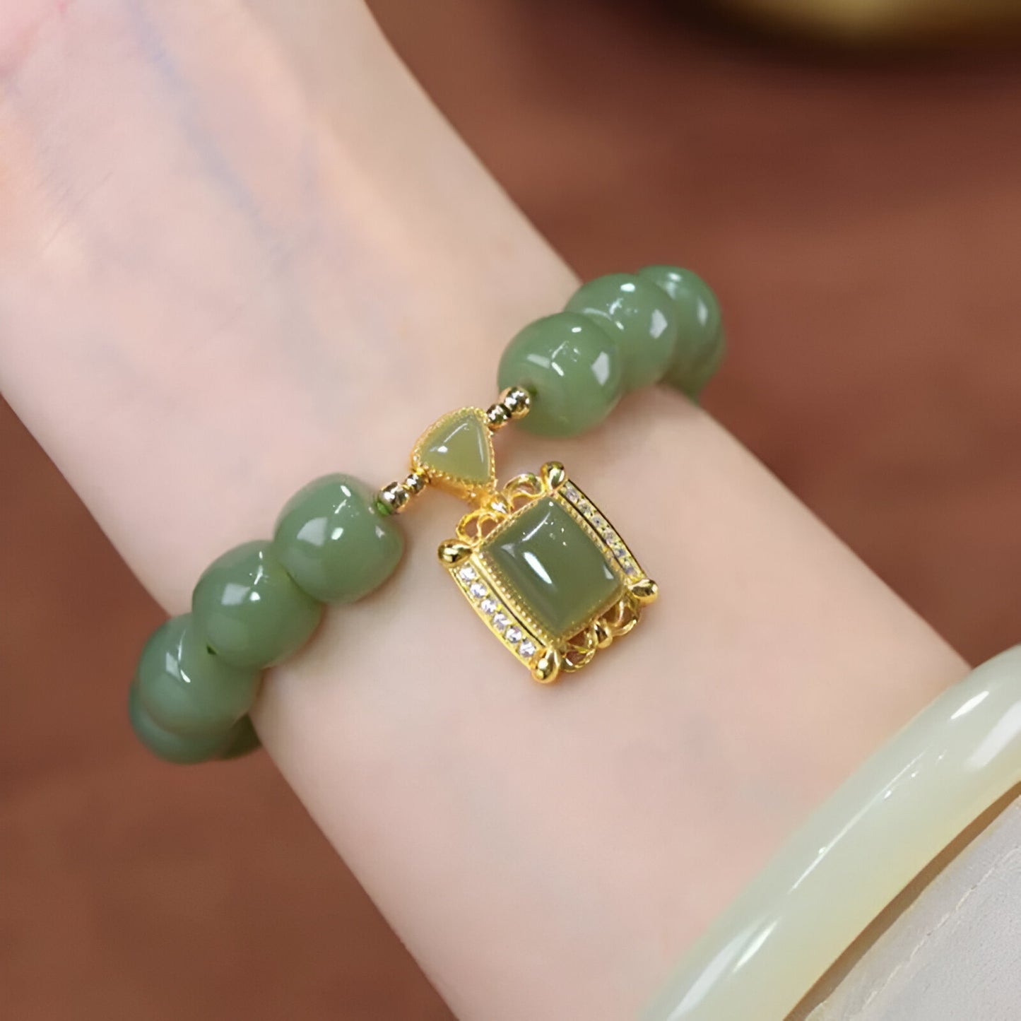 Set Gioielli Esmira – Collana e Bracciale in Vera Pietra di Giada Verde