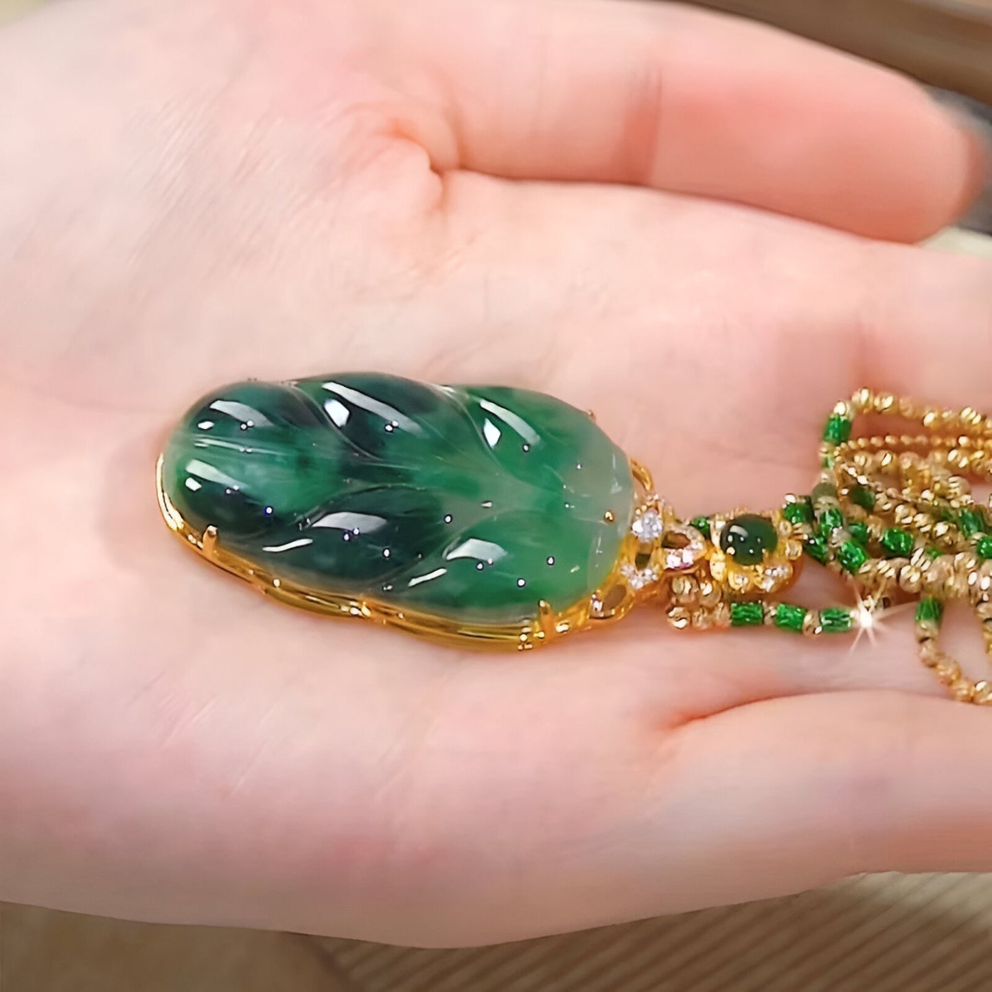 Set Gioielli Esmira – Collana e Bracciale in Vera Pietra di Giada Verde
