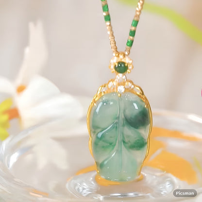 Set Gioielli Esmira – Collana e Bracciale in Vera Pietra di Giada Verde